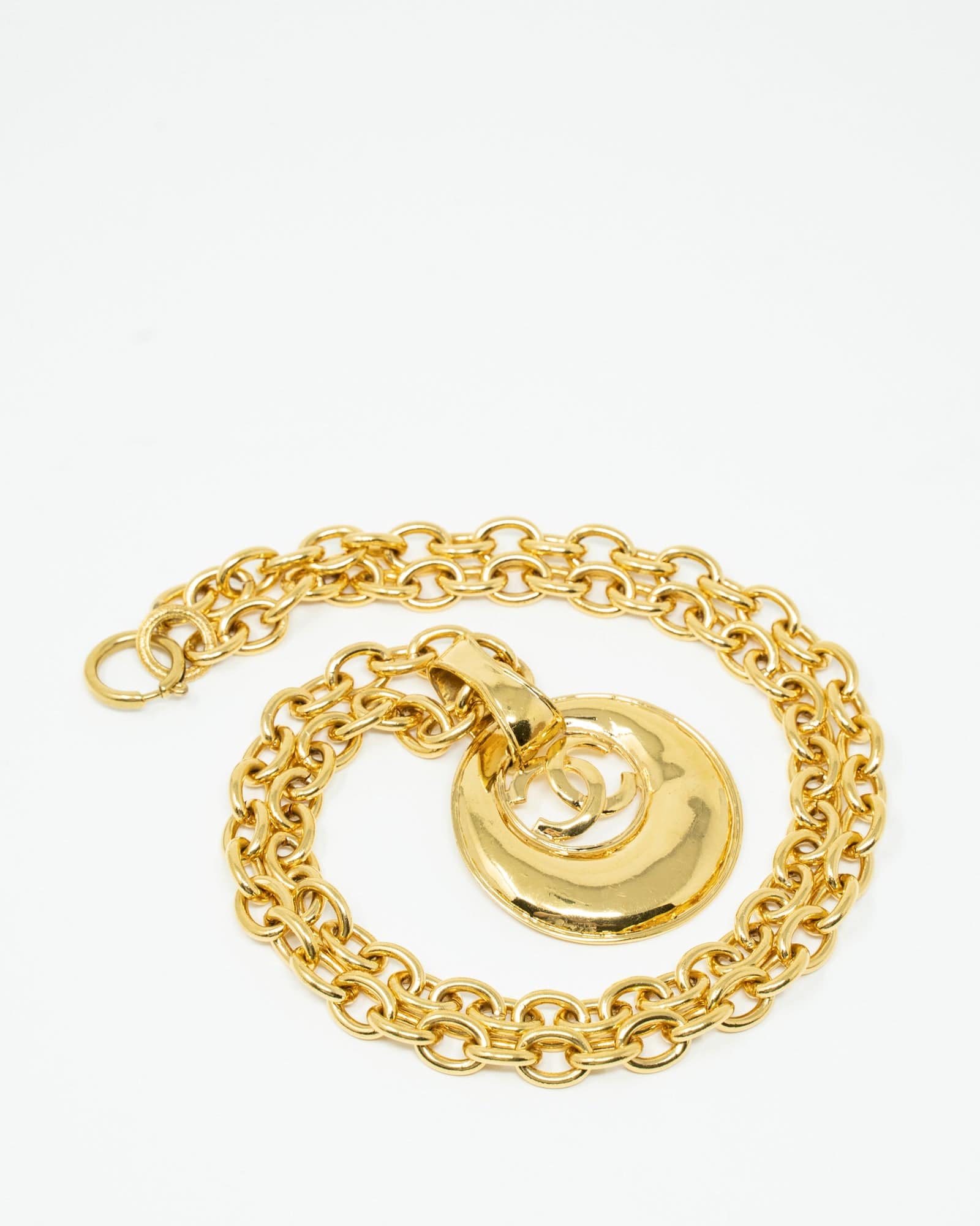 Chanel Vintage Chanel Gold Plated CC Round Charm Pendant Necklace - ASL2383