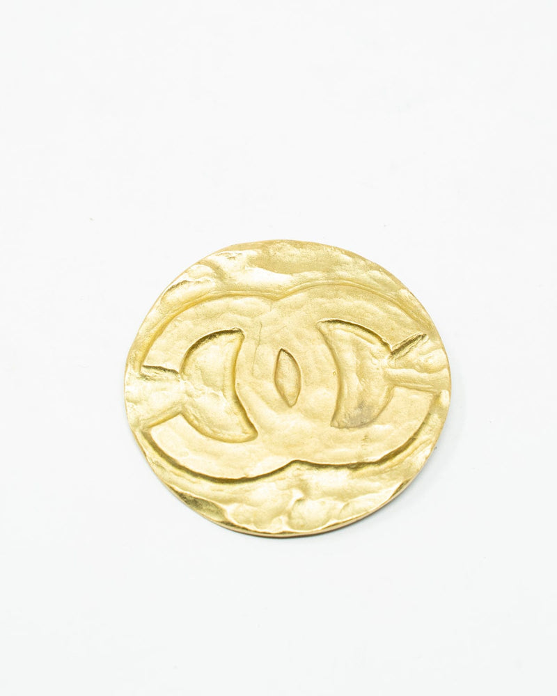 Chanel Vintage Chanel Gold Round Textured CC Brooch - AWL2429