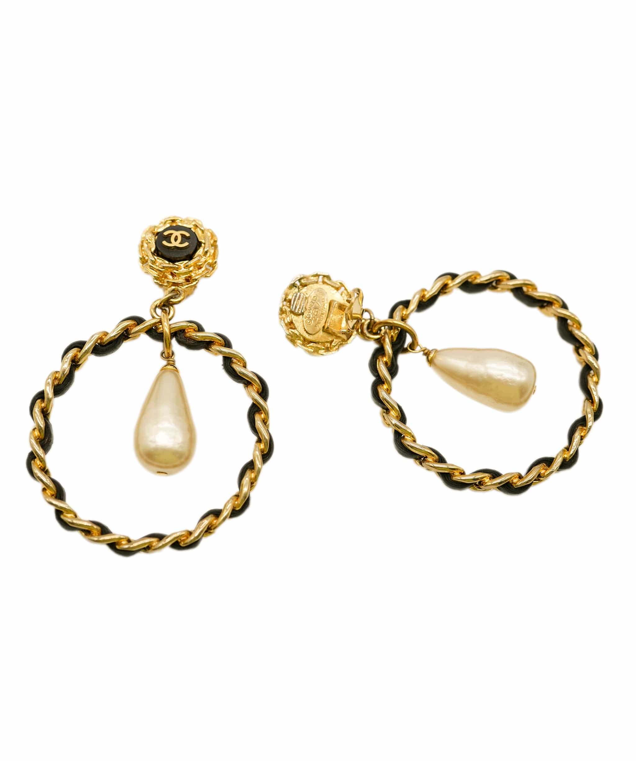 Chanel Vintage Chanel Haute Couture Runway Collection GRIPOIX PEARL Clip On Earrings - ASL2234