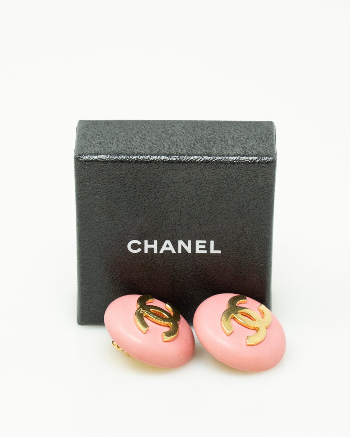 Chanel Vintage Chanel Large CC Pink Clip On Earrings - AWL2472