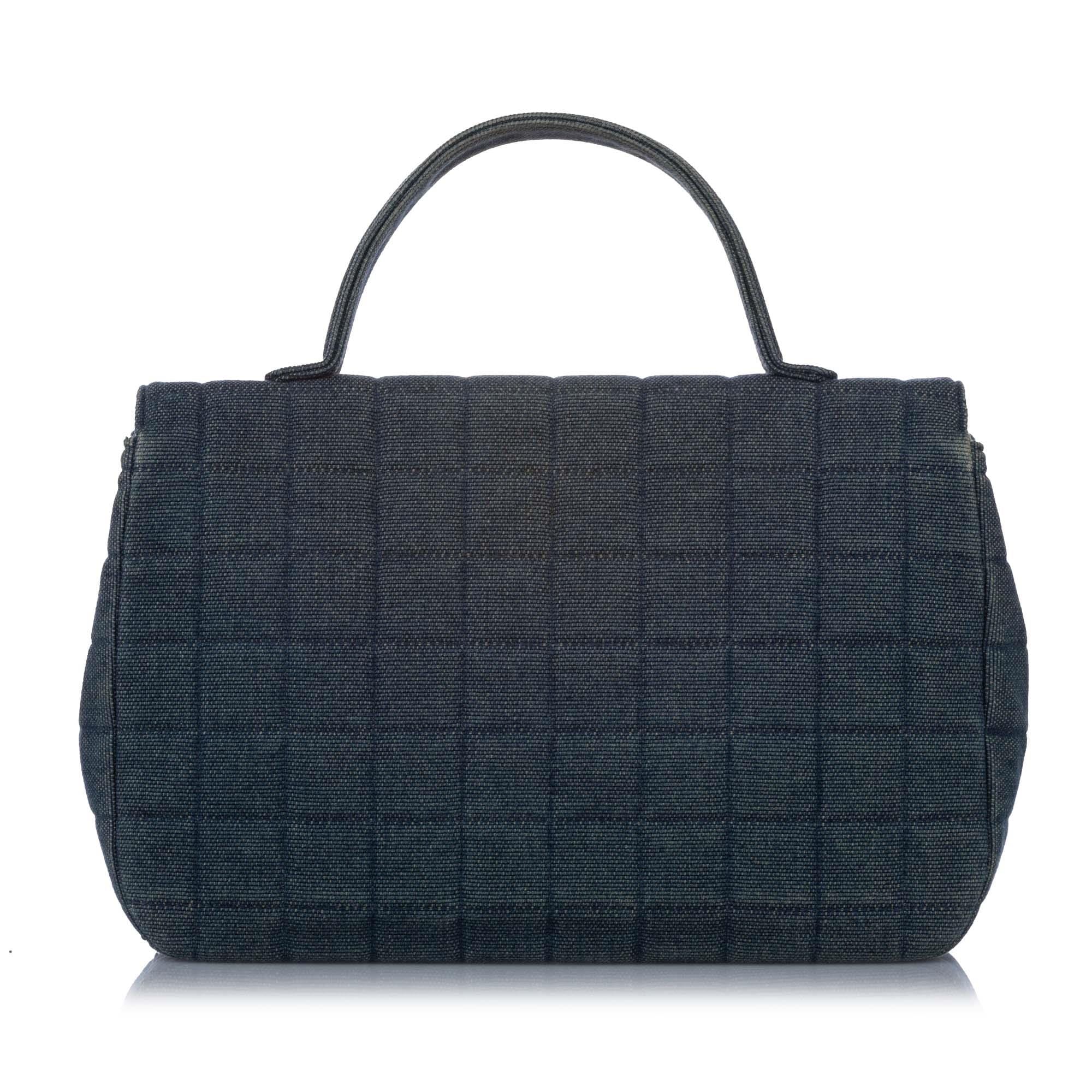Chanel AUCTION Chanel Denim choco Bar quilted Handbag NW5321