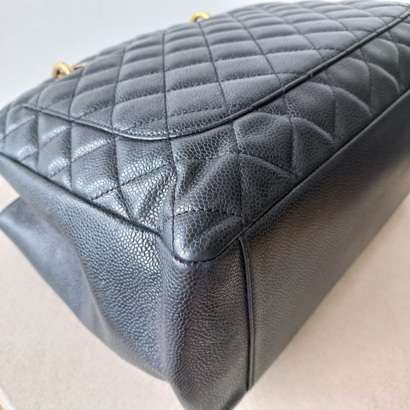Chanel Caviar Quilted GST Bag MLX22003