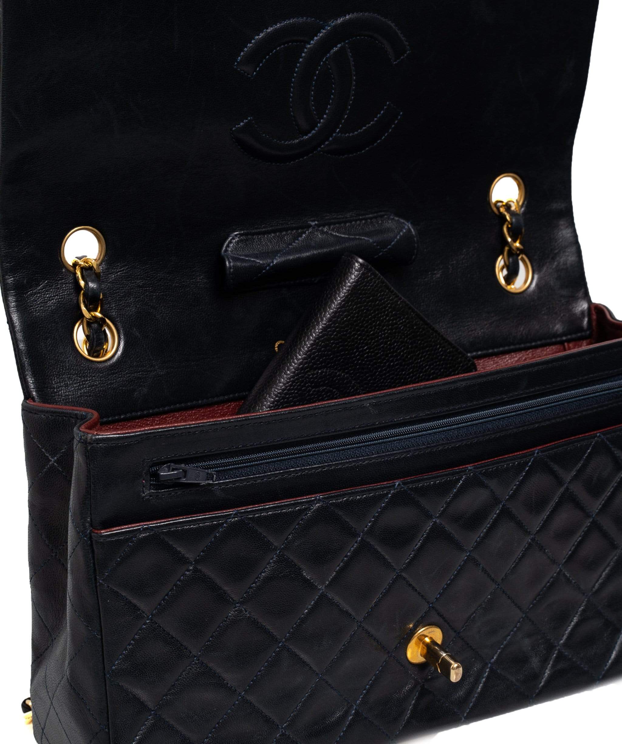 Chanel Chanel 10" Medium Classic Lambskin Leather Single Flap Bag MW1320