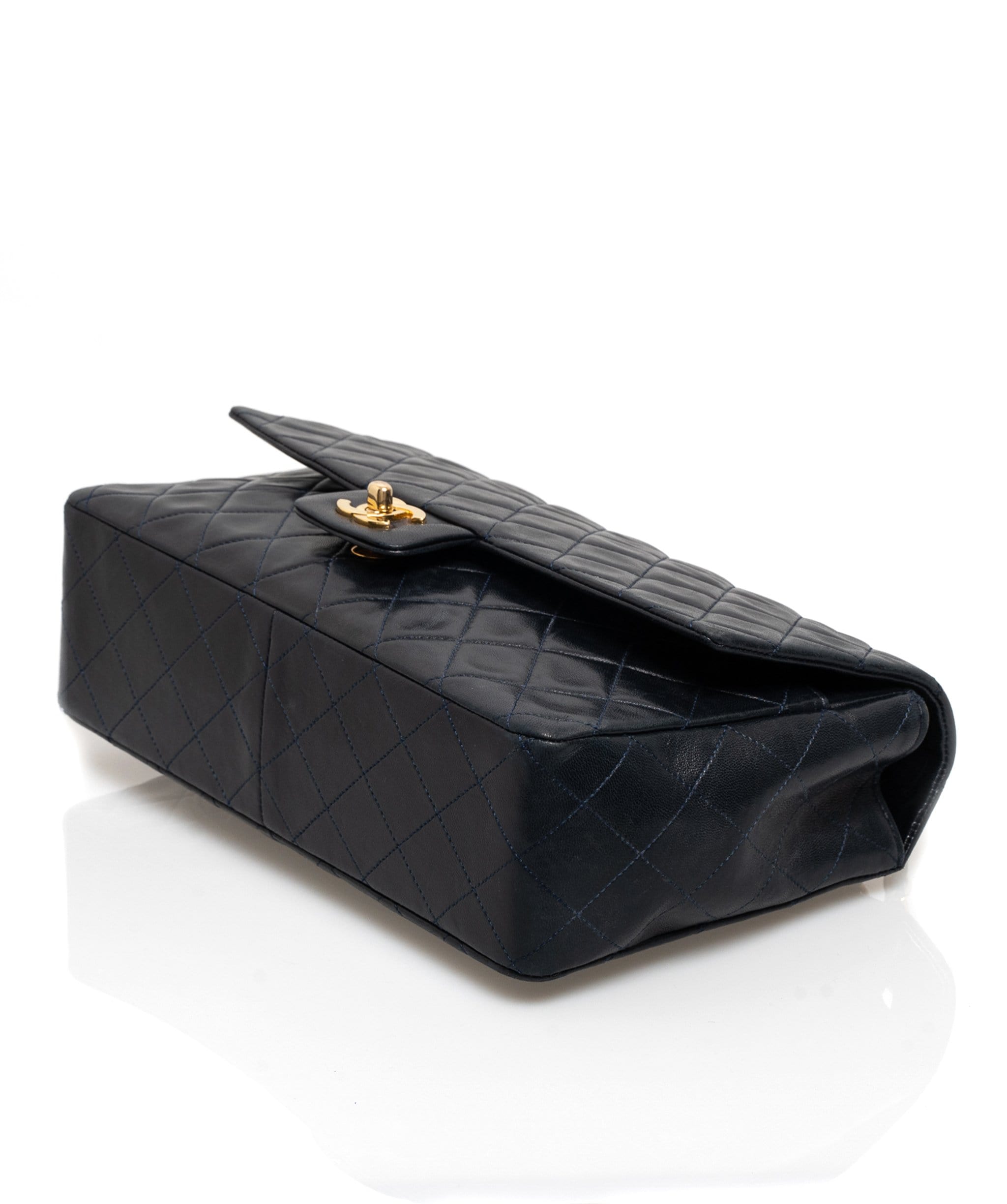 Chanel Chanel 10" Medium Classic Lambskin Leather Single Flap Bag MW1320