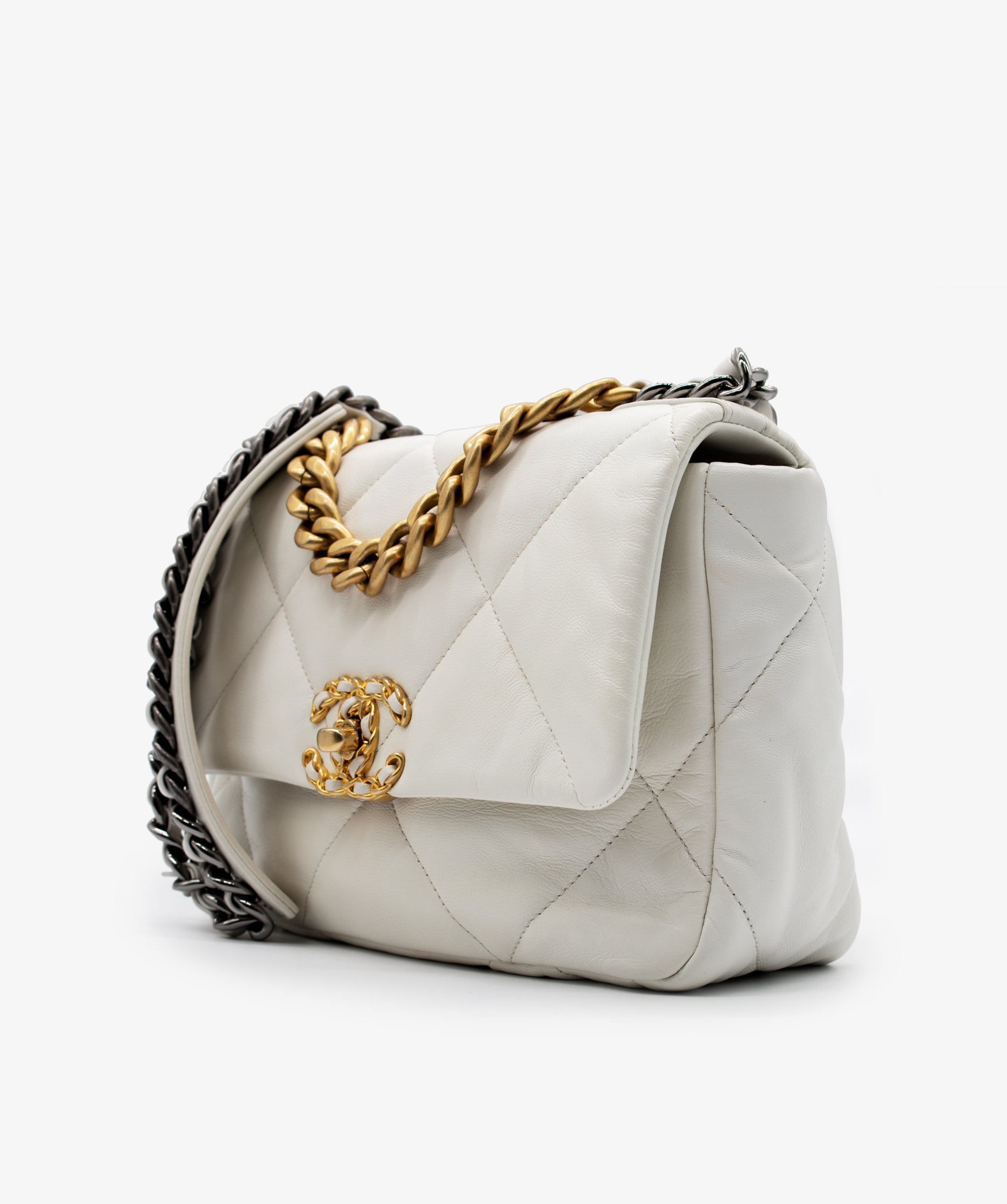 Chanel Chanel 19 White Small RJC1085