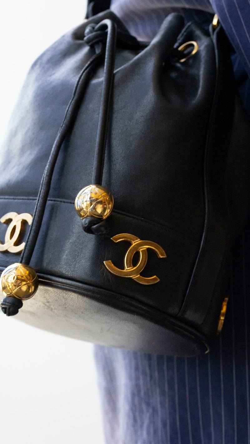 Chanel Vintage Black Caviar Drawstring Bucket Bag 24k GHW