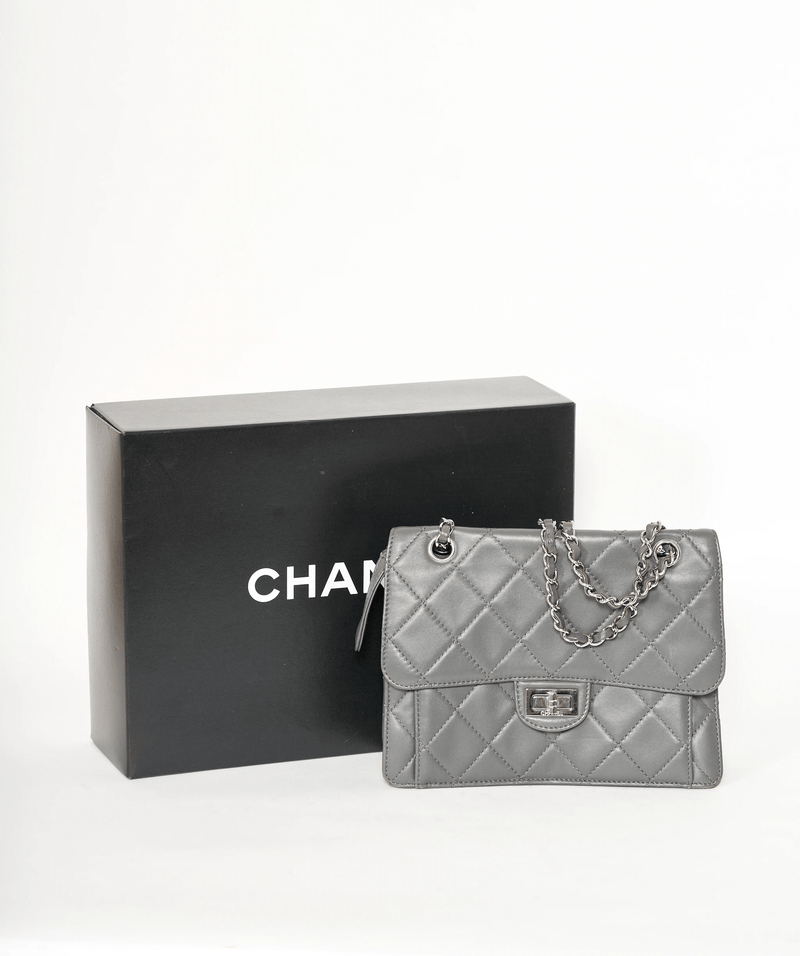 Chanel Chanel 2.55 flap bag - dark grey