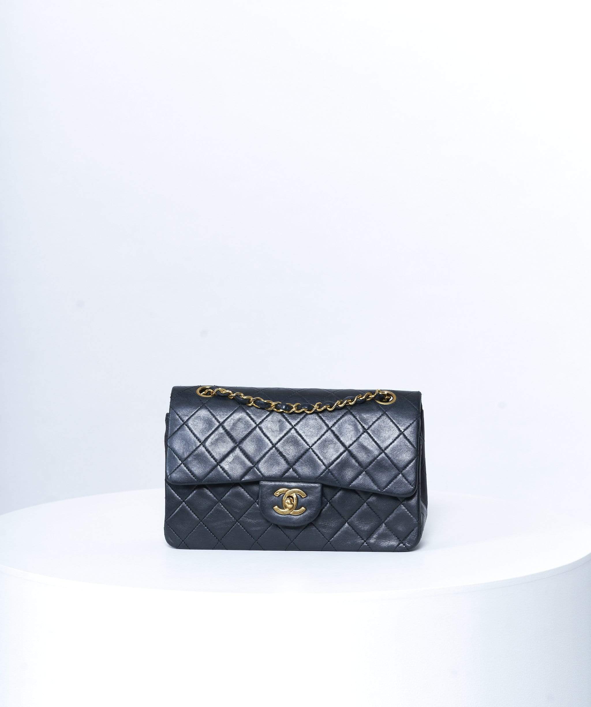 Chanel Chanel 9 inches - small bag