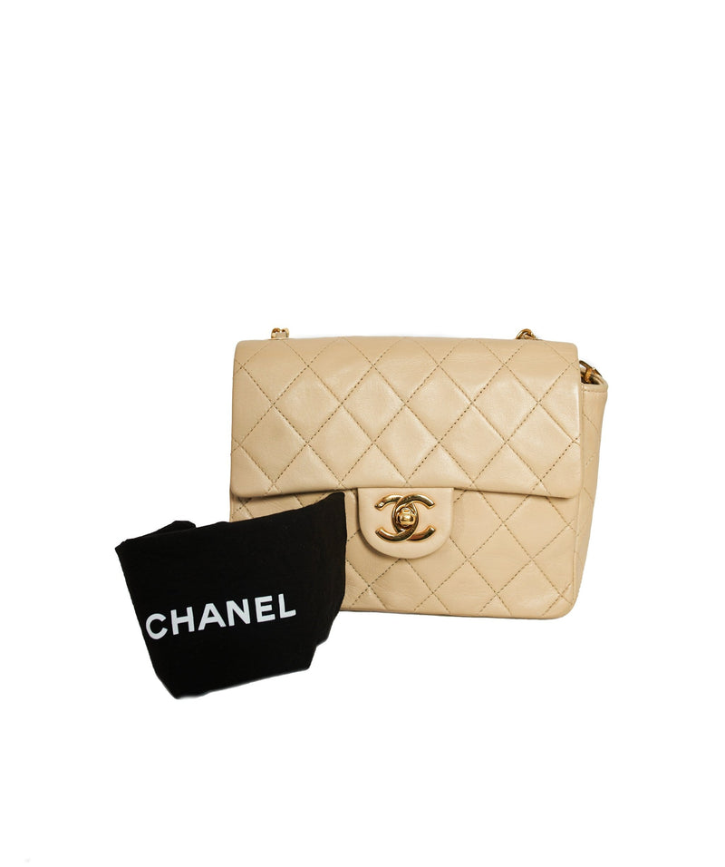 Chanel Chanel Beige Mini 7" bag - AWL1316