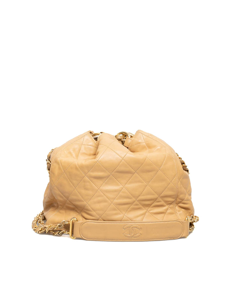 Chanel Beige Mini Vintage Duffle Bag - AWL1611 – LuxuryPromise