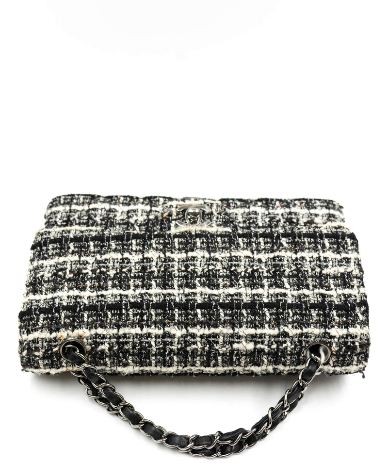 Chanel Black and White Tweed Classic Medium Double Flap - AWC1599 –  LuxuryPromise