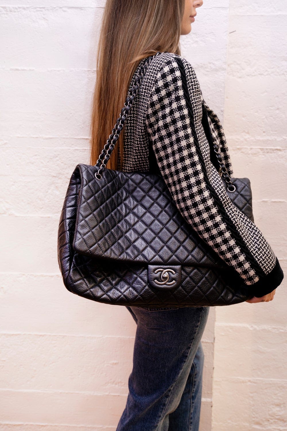Chanel Black Caviar Classic Flap Bag XXL PHW - AGL1600 – LuxuryPromise