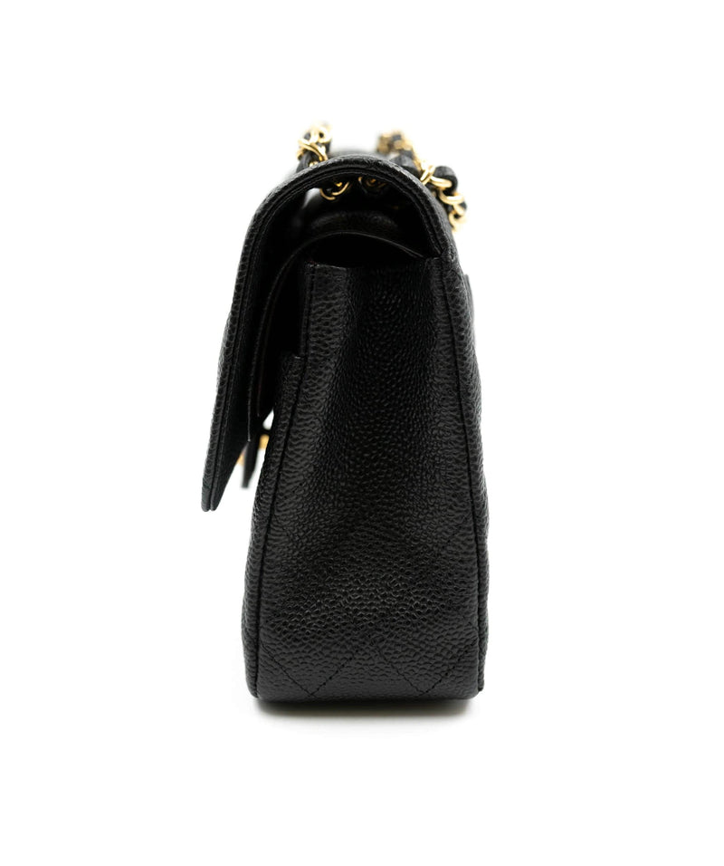 Chanel Chanel black caviar medium classic flap with ghw. - AJC0016