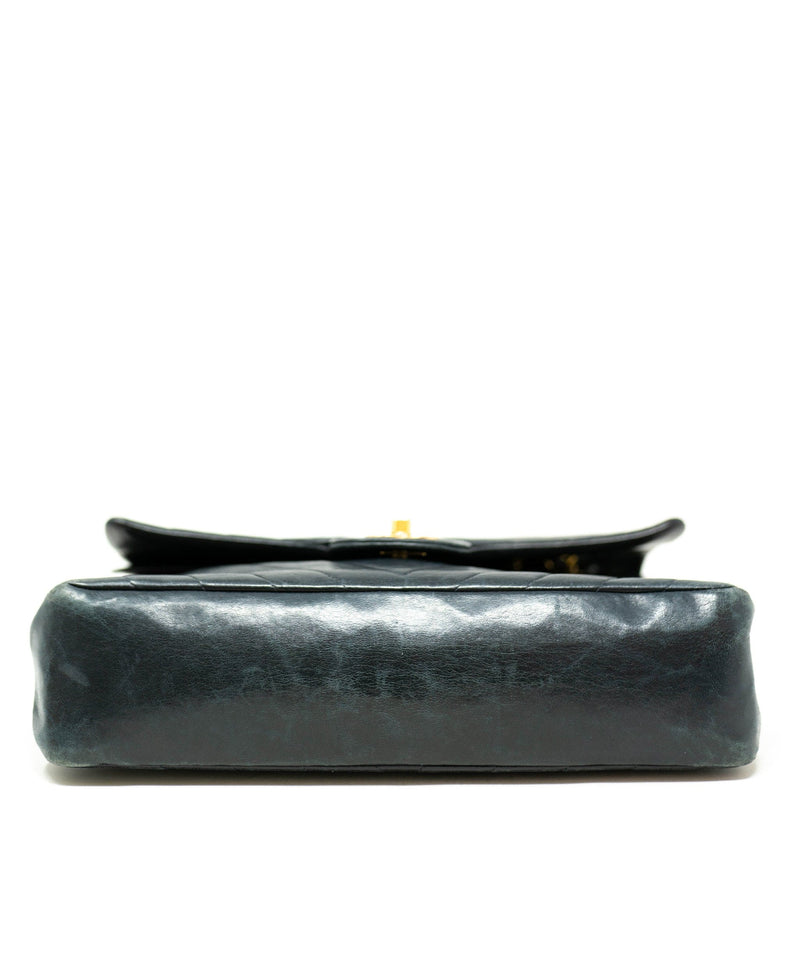 NWT! RARE 🖤 2021 Chanel Classic Small Black Chevron Caviar GHW Flap Bag  Receipt