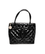 Chanel Chanel Black Patent Medallion Tote Bag PHW - AGL1370