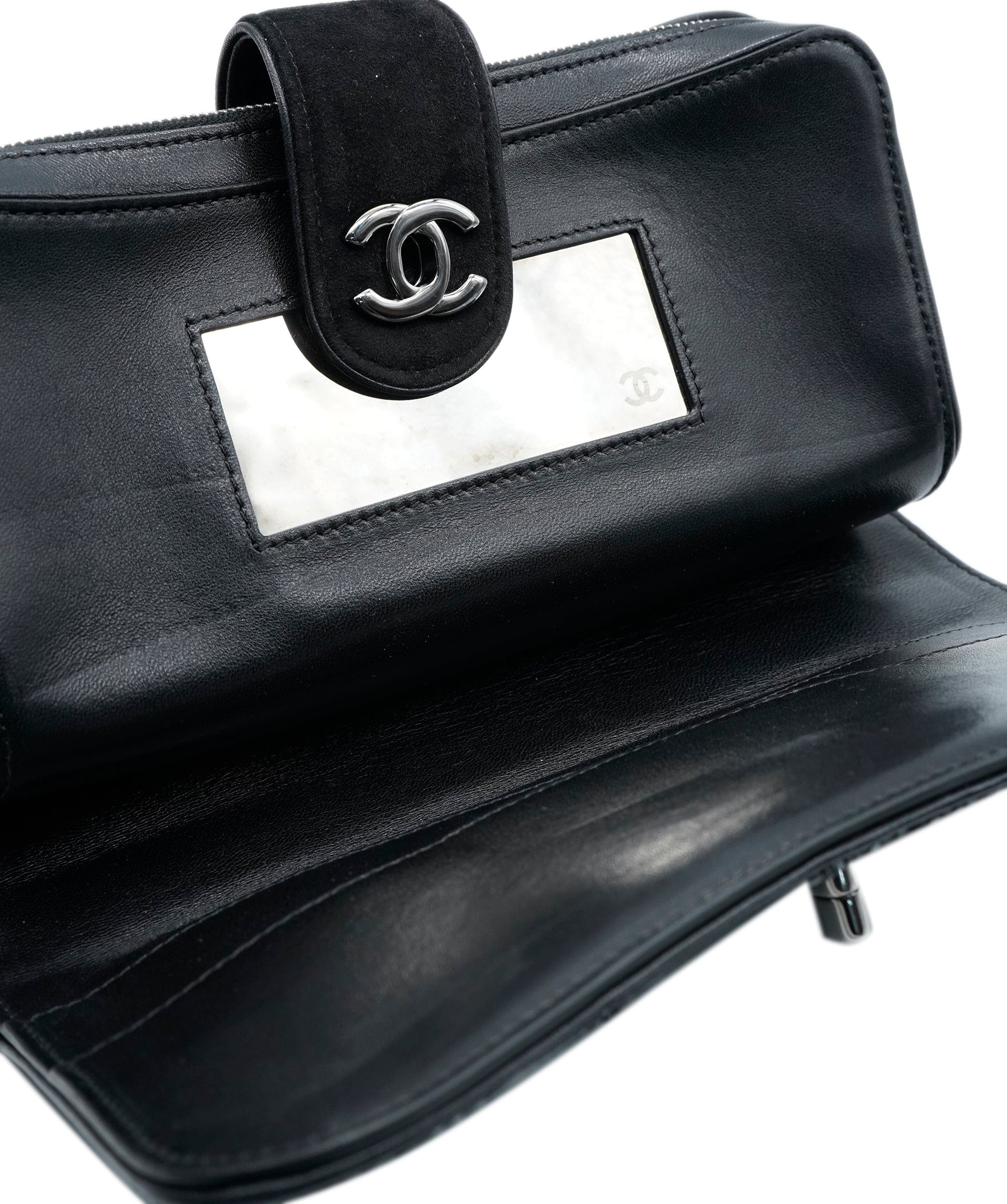 Chanel Chanel black stingray clutch ALL0314