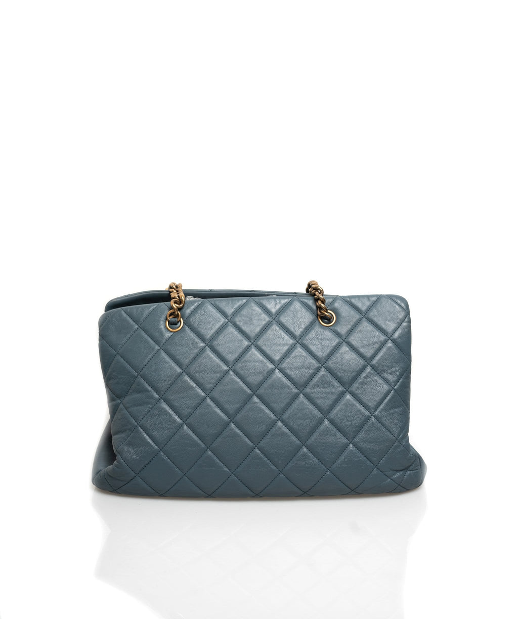 Chanel tote bag discount blue