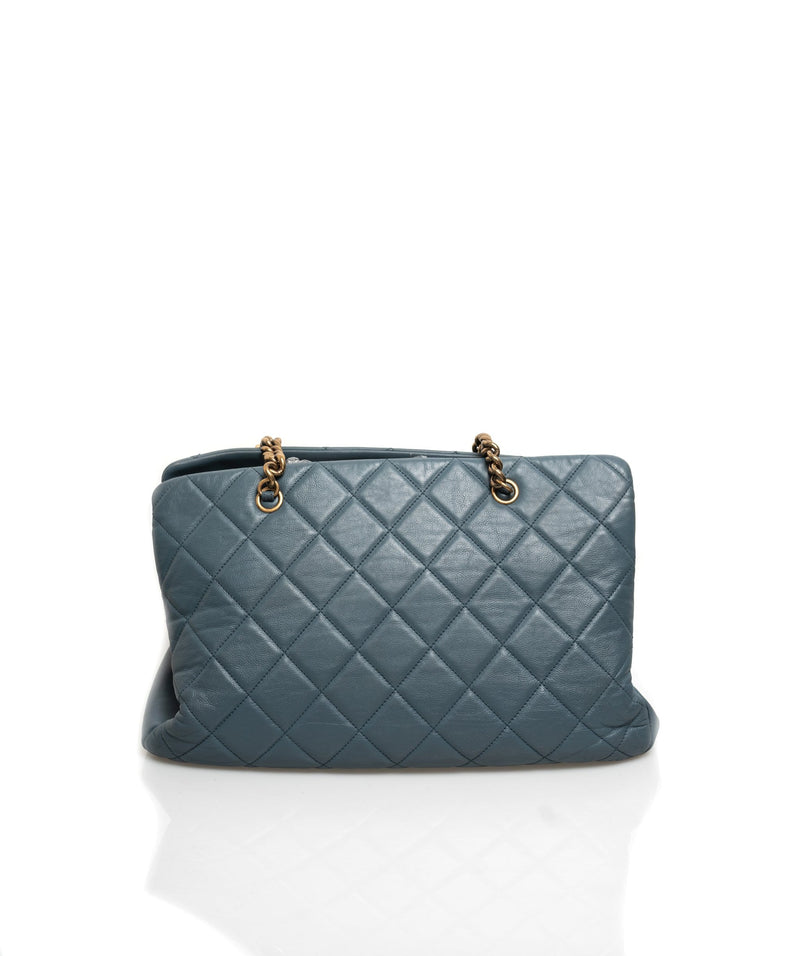 Chanel Chanel Blue Lambskin Tote Bag GHW  - AGL1304