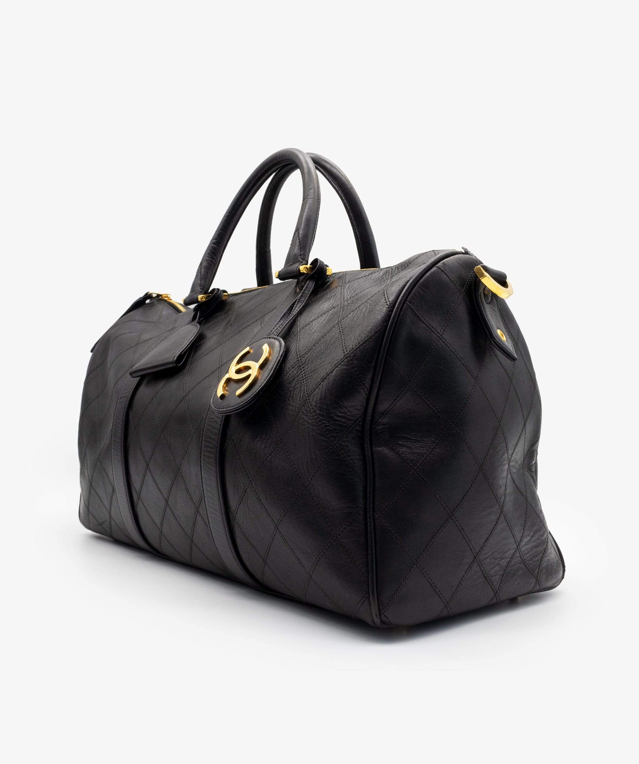 Chanel Chanel Boston Bag Lambskin 40 MW2492