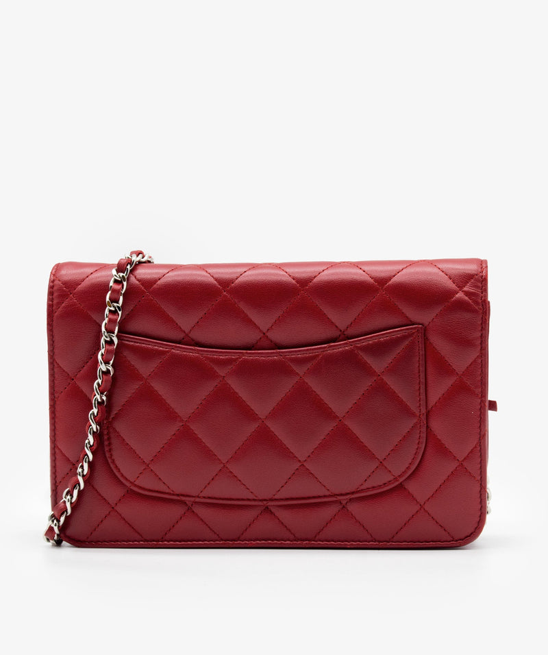 Chanel wallet on store chain burgundy