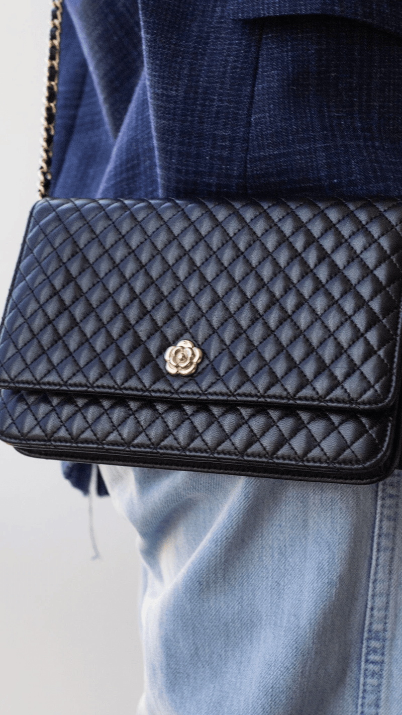 Chanel crossbody sales wallet