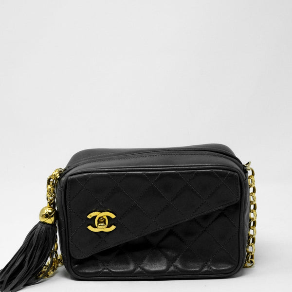 Chanel camera bag in grey lambskin leather, with bijoux chain and