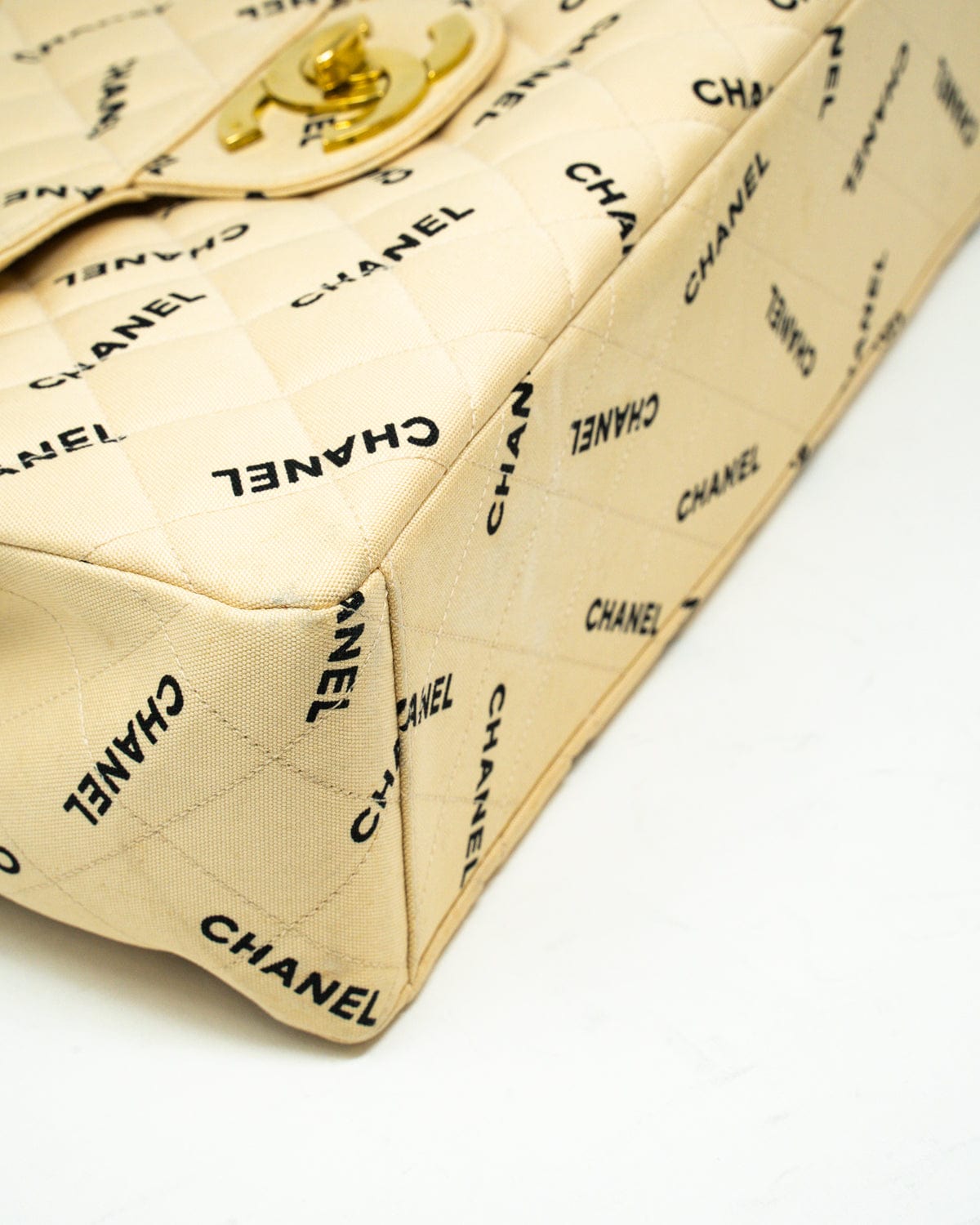 Chanel Chanel Canvas Logo beige Jumbo bag - AWL2558