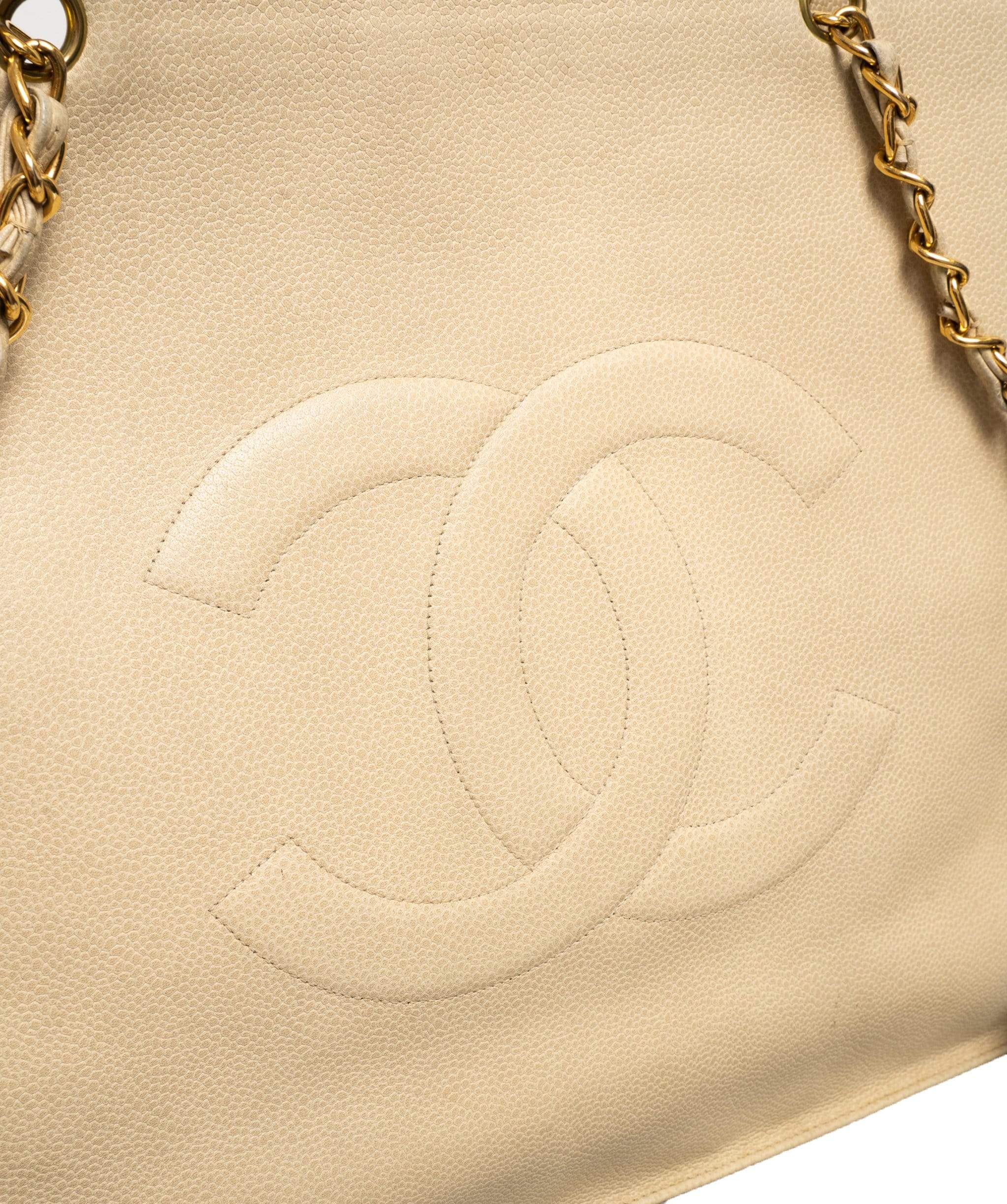 Chanel Chanel Caviar Cream Tote Bag - ADL1352