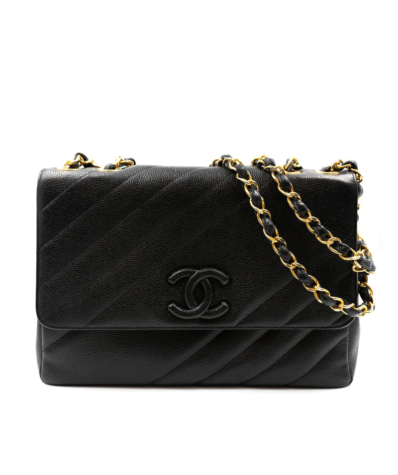 Chanel Caviar Skin All Black CC Jumbo Classic Flap Bag - AWL3570