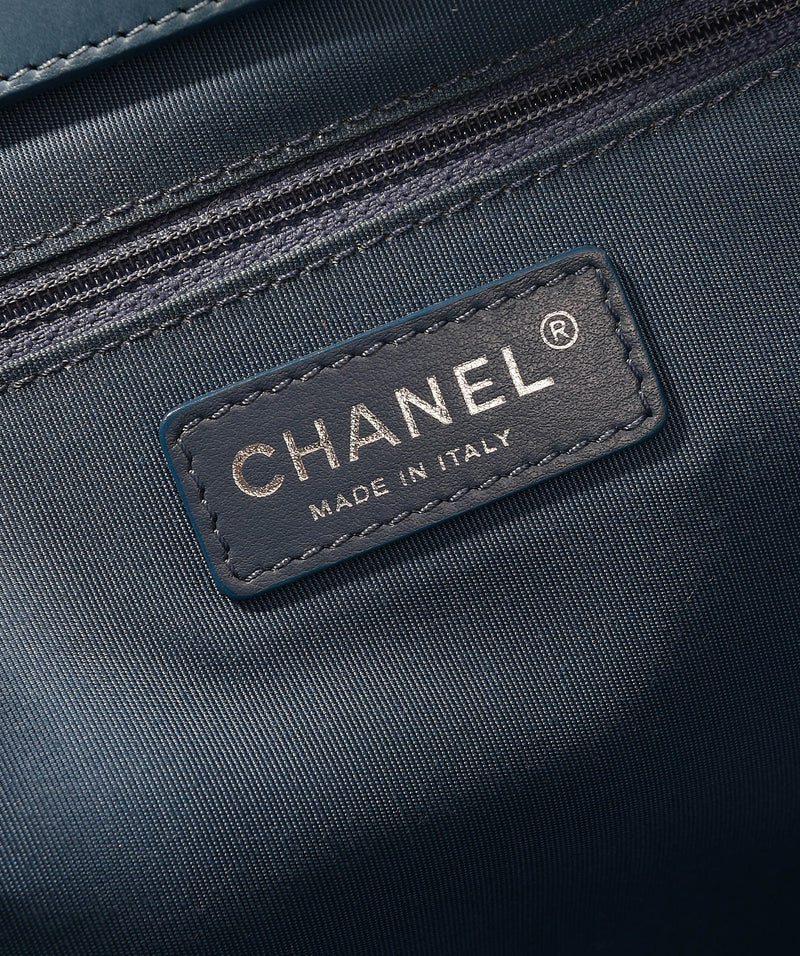 Chanel Chanel CC Charm Tote Blue SYC1018