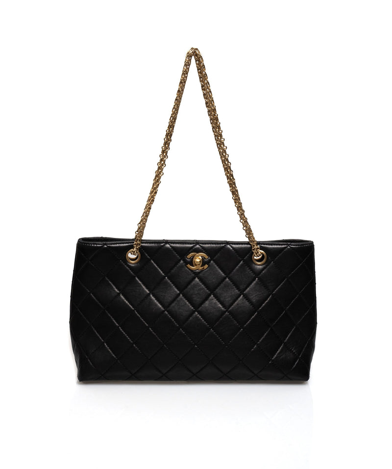 Chanel Chanel CC Turnstile Quilted Shopper Bag - AWL1420