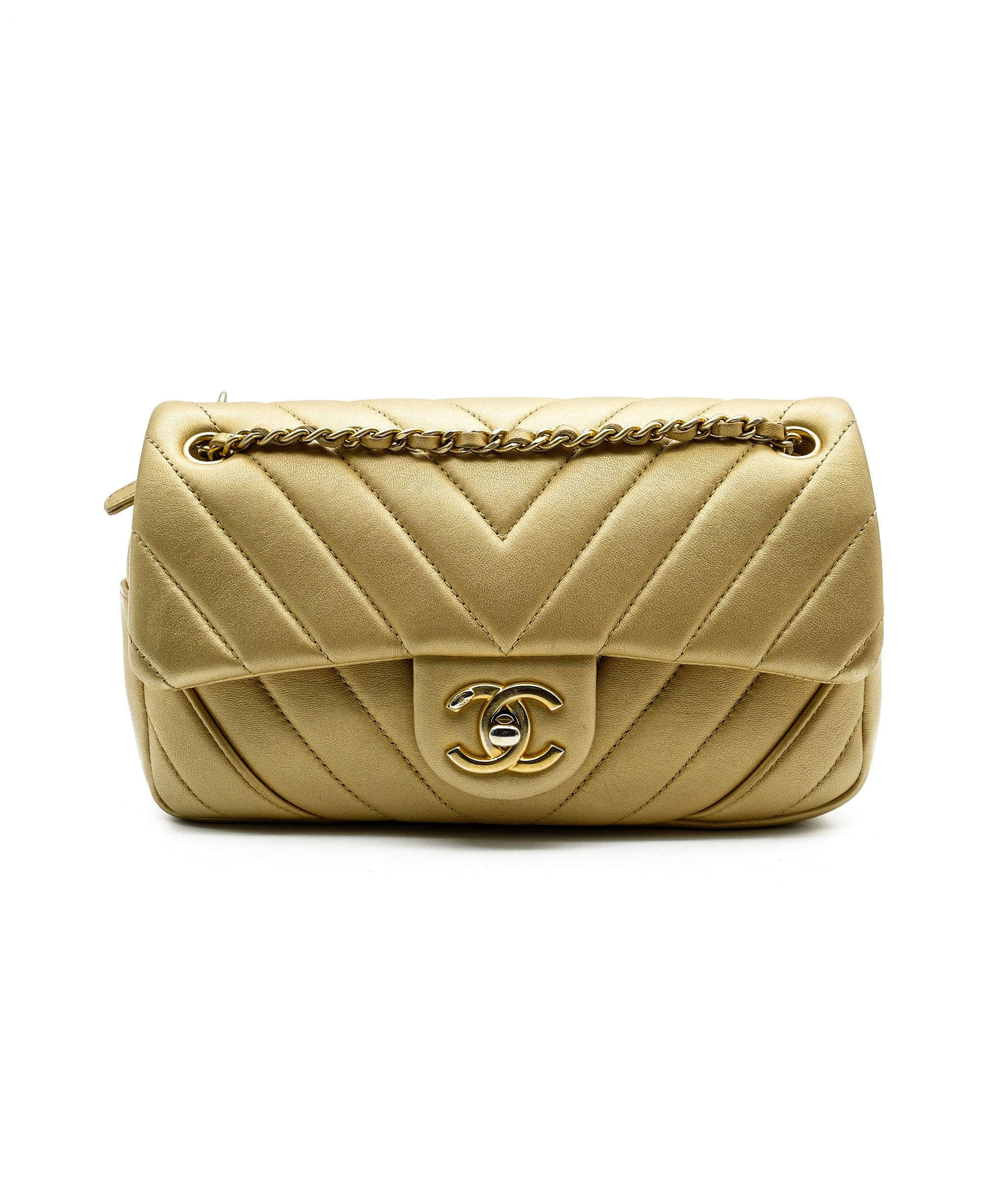 Chanel Chanel Chevron Gold Flap RJC1564