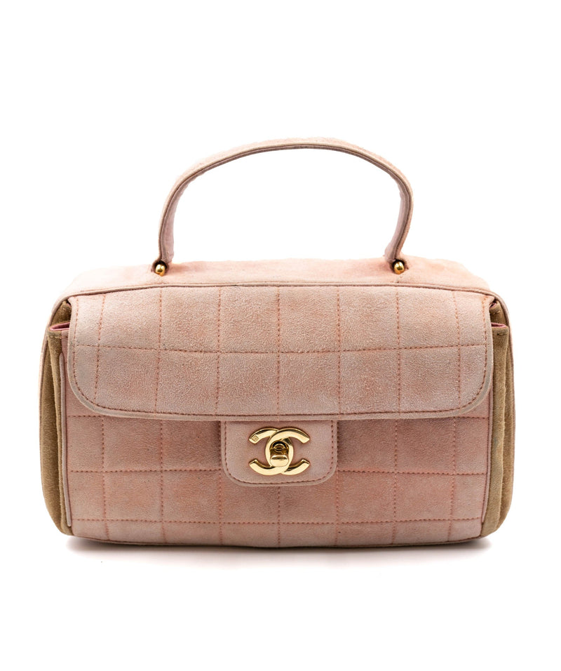 Chanel Chocolate Bar Top Handle Bag Pink ASL3380 – LuxuryPromise
