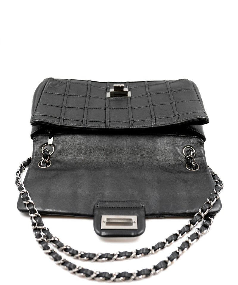 Chanel Chanel Coco Chocolate Bag classic Black - AWL3338