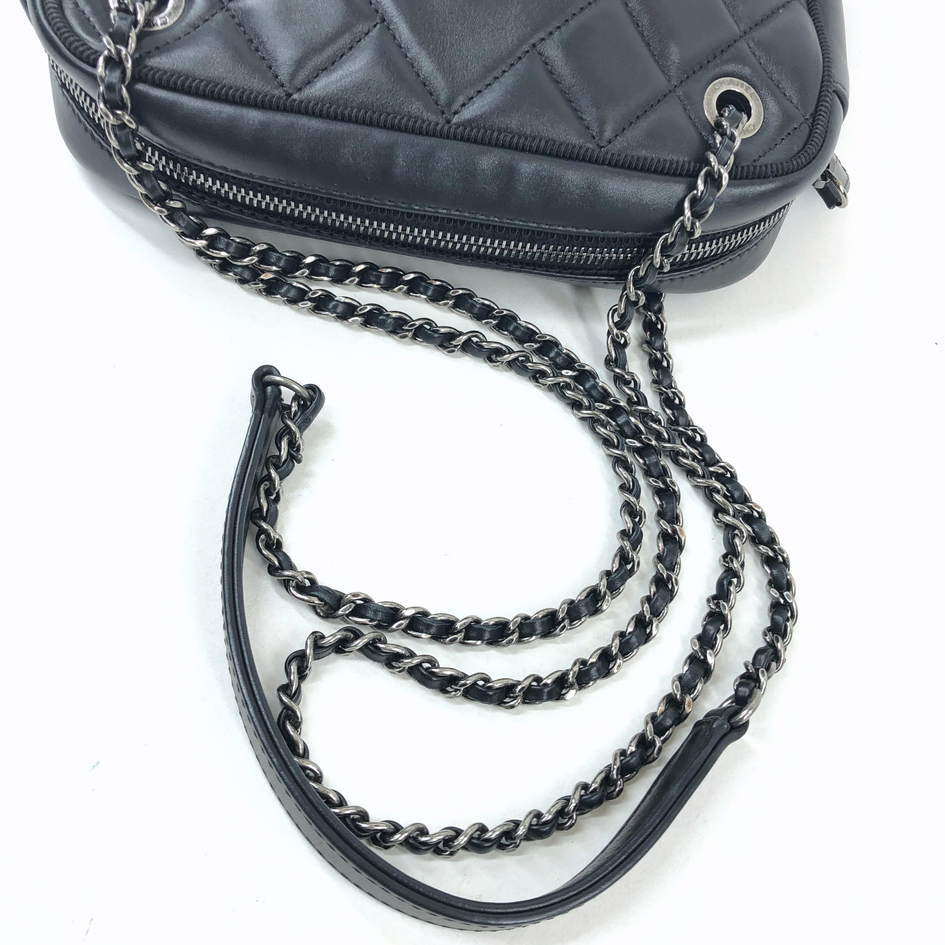 Chanel Chanel Coco Mark Mini Chain Shoulder 23s 20cm With Card S... PXL1737