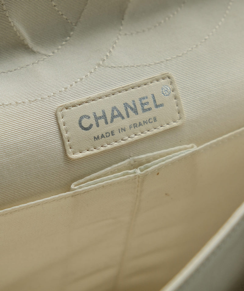Chanel Chanel Cream 228 Reissue Flap - AWL2187