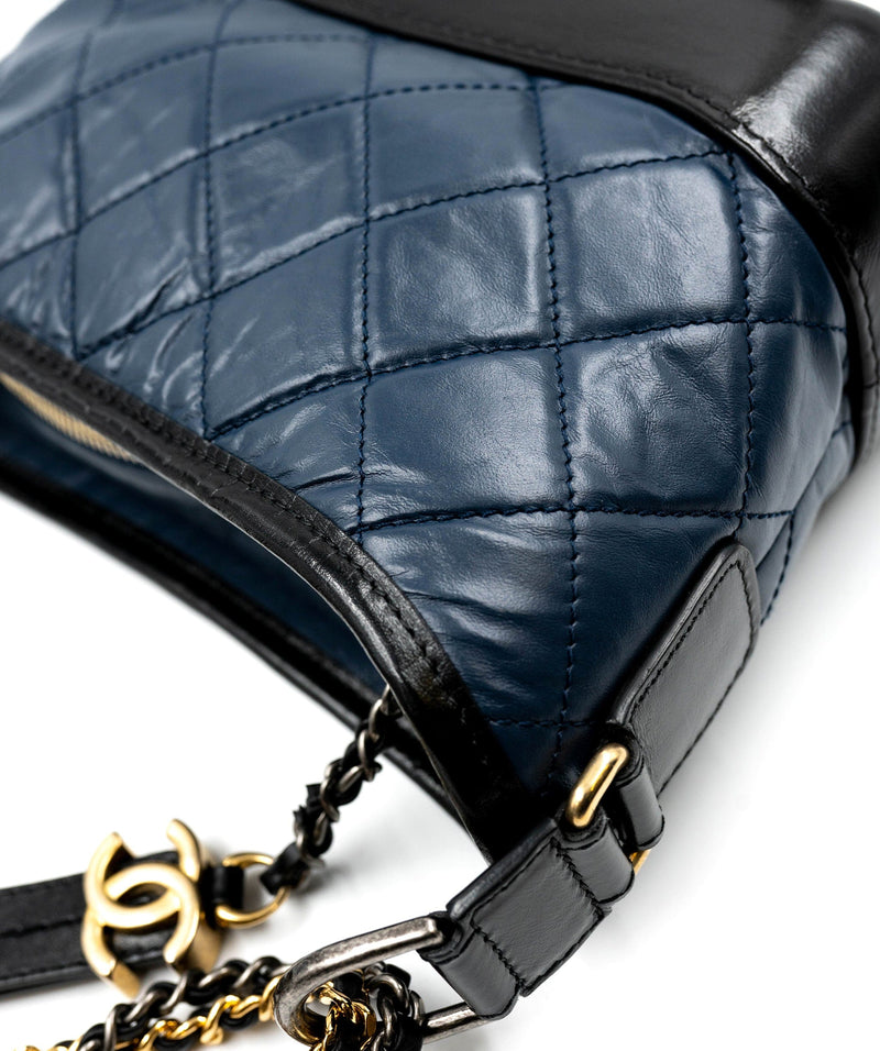 Gabrielle leather crossbody bag Chanel Blue in Leather - 25614568