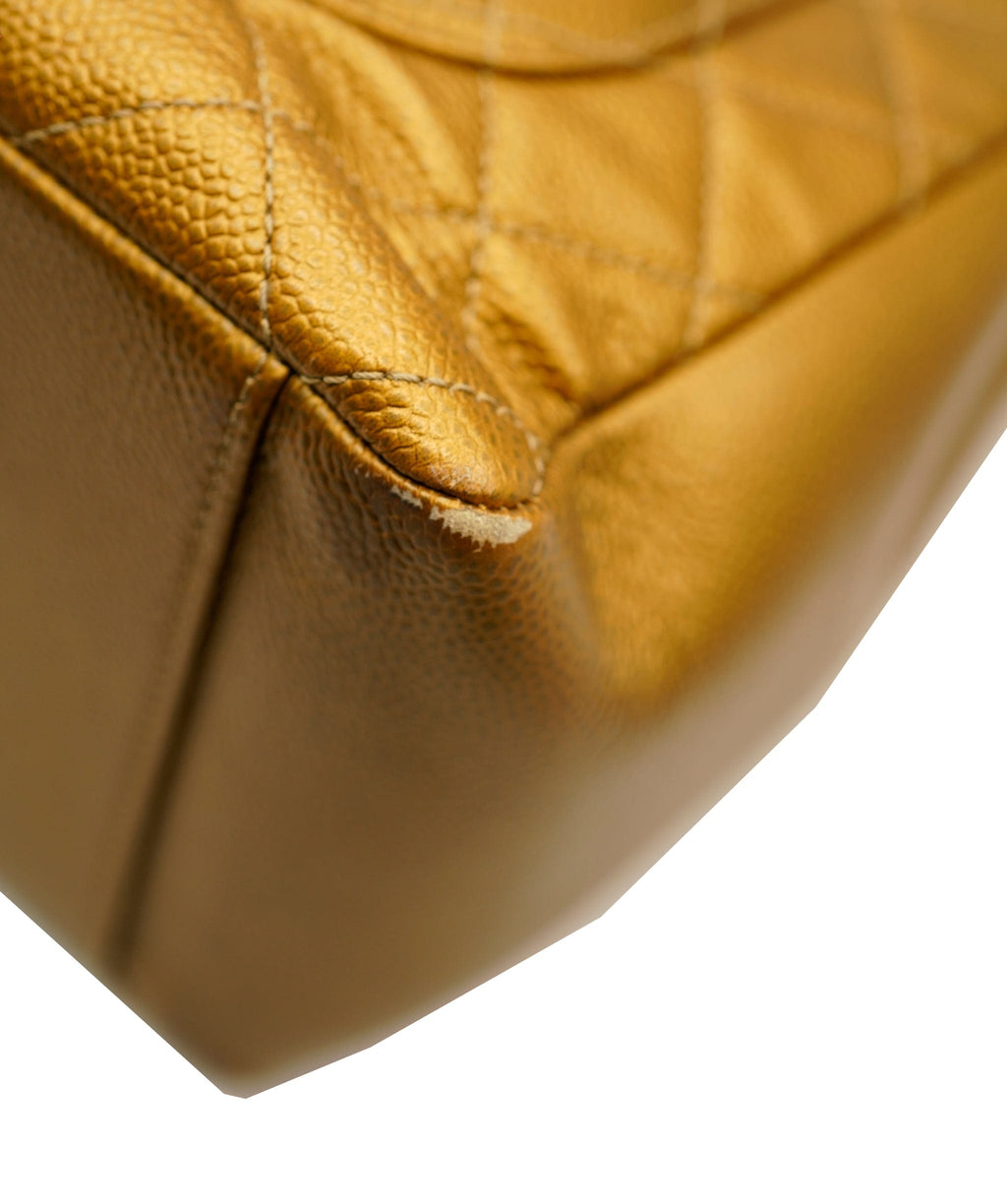 Chanel Large Gold O Case SKC1294 – LuxuryPromise