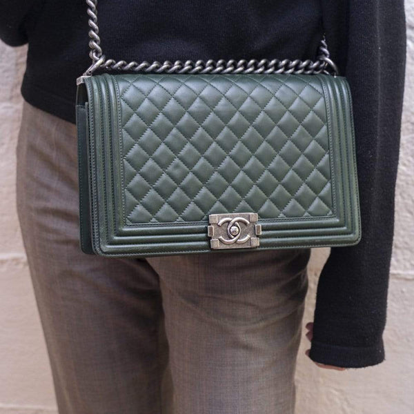 Chanel forest green discount bag