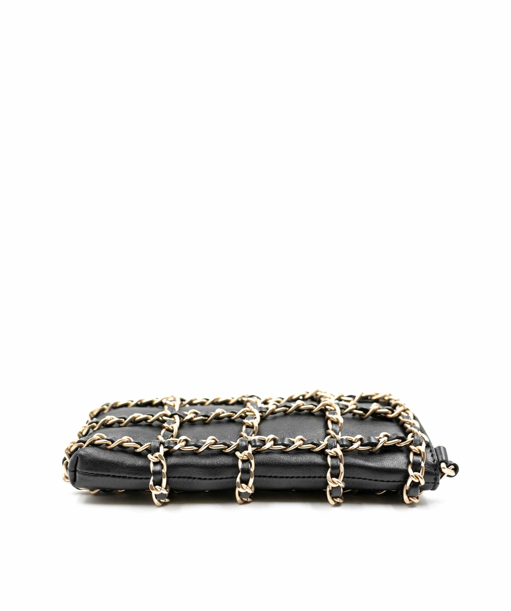 Chanel Chanel iPhone pouch with chains AGC1201