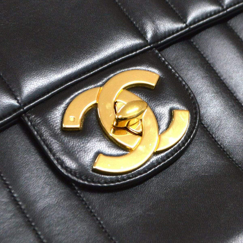 Chanel - Authenticated Diana Handbag - Leather Black Plain for Women, Good Condition