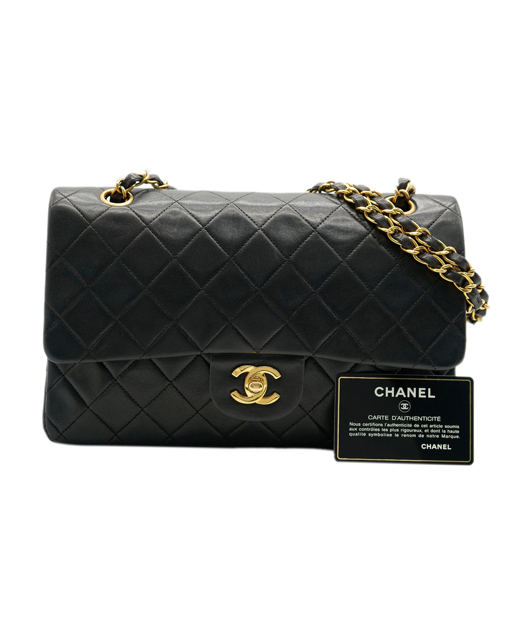Handbags Chanel Chanel Chain Shoulder Bag Clutch Black Quilted Flap Lambskin Purse