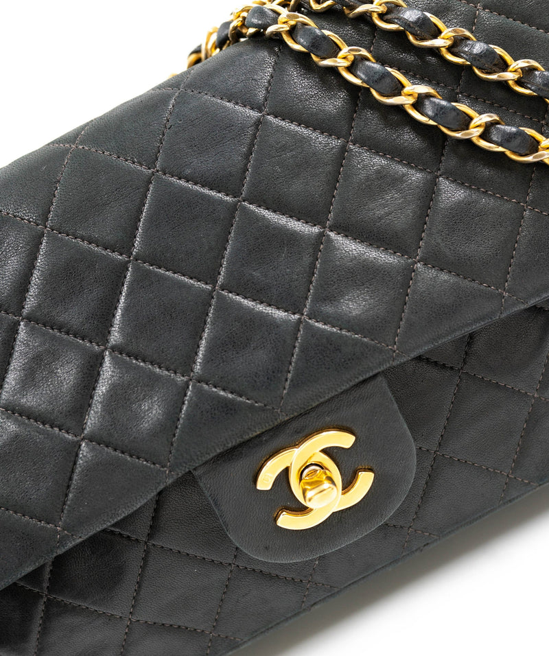 The Classic Chanel Flapbag – LuxuryPromise