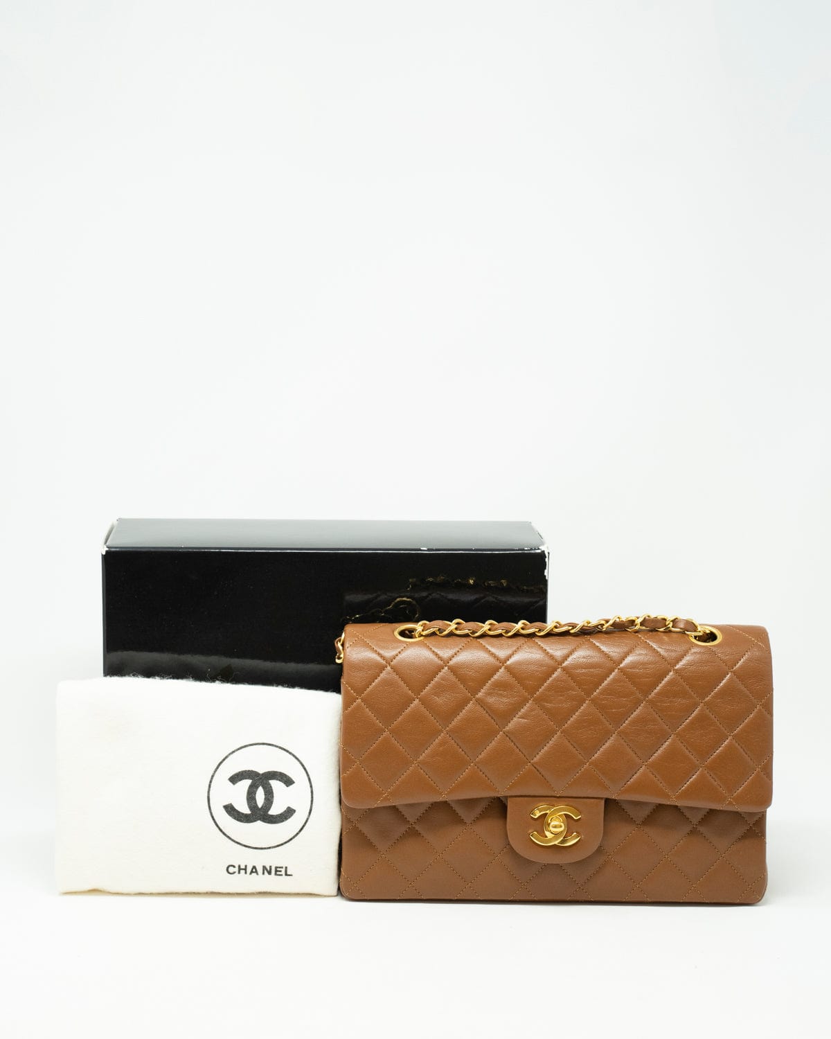 Chanel Chanel medium classic flap in caramel with 24k gold gilded hardware. ASL3390