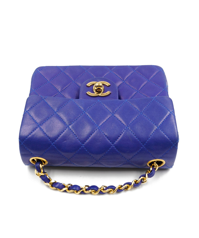 Chanel Vintage Blue royal 7 mini Flap bag - AWL3372