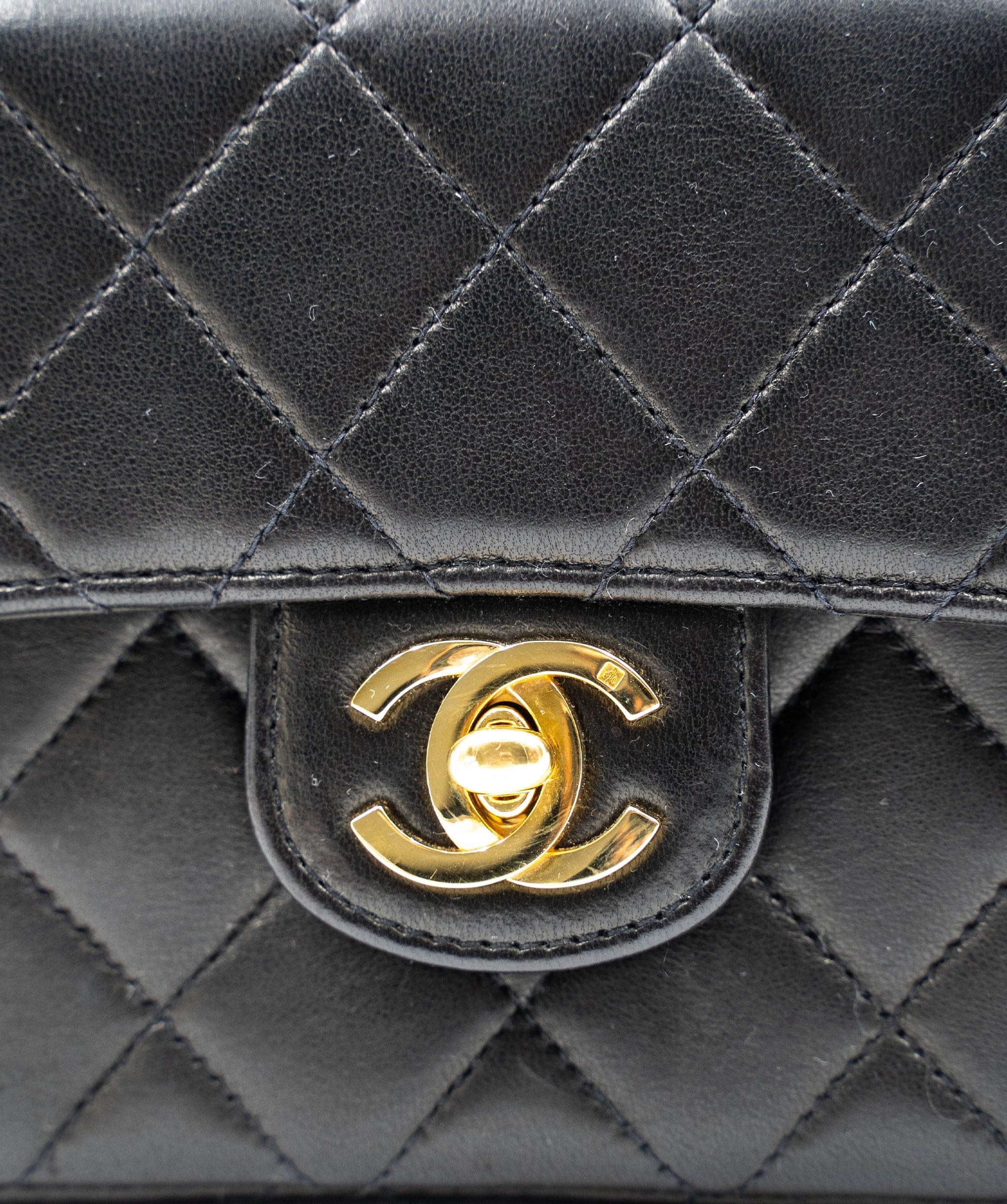 Chanel Chanel Mini Top Handle Kelly bag - AWL3439