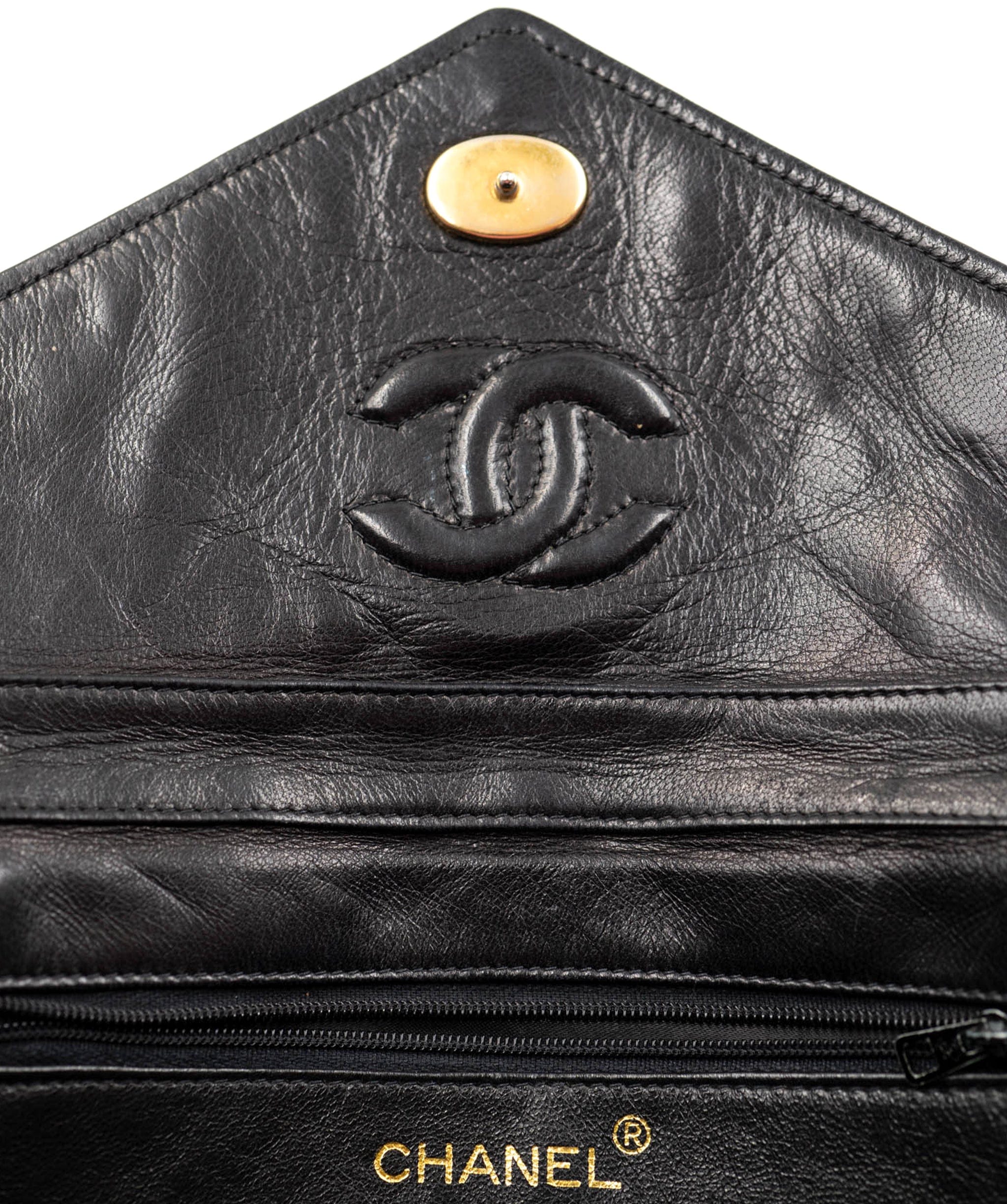 Chanel Chanel Mini Vintage Button Envelope Flap - AWL4100