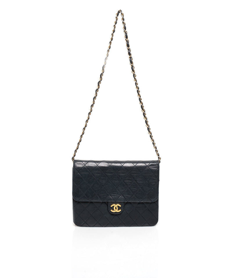 Chanel Chanel Navy Lambskin Single Flap Bag GHW - AGL1294
