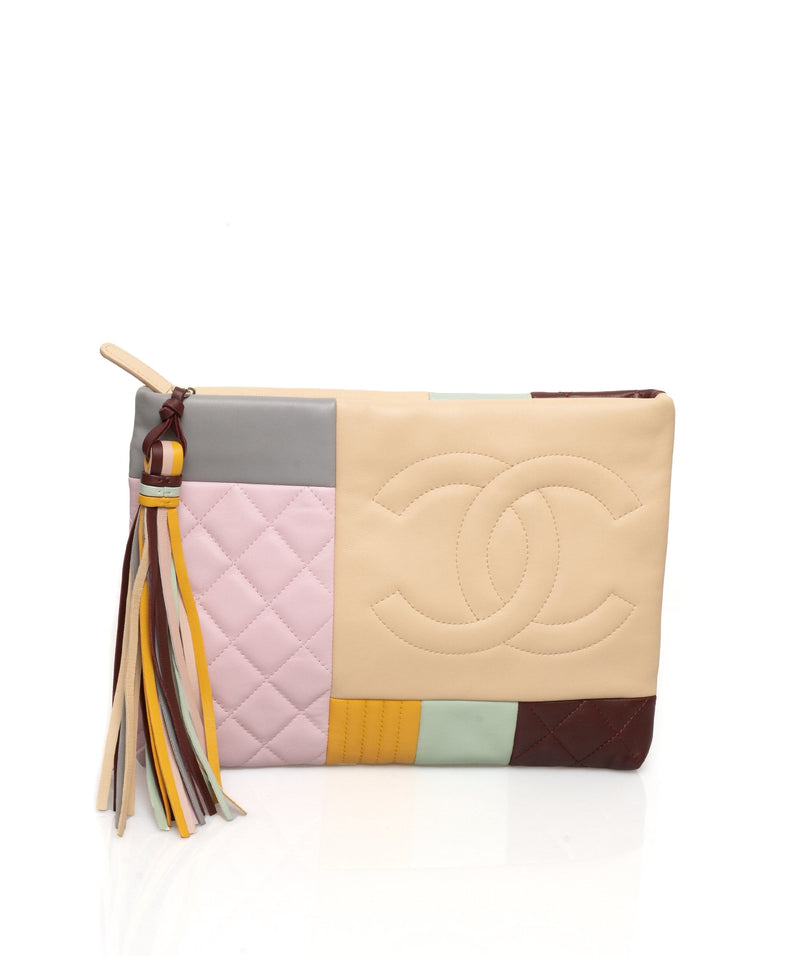 Chanel Patchwork O Case Clutch Bag - AWC1043 – LuxuryPromise