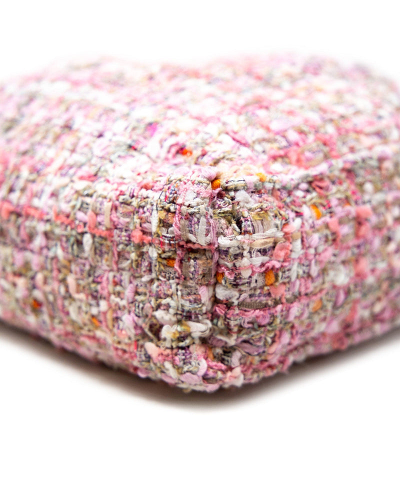 Chanel Drawstring Bucket Bag, Pink Tweed, New in Box WA001